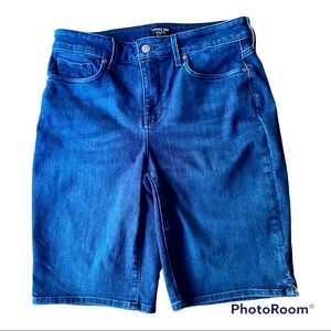 NYDJ Denim Jean Shorts, “Curves 360,” medium blue; Gently loved; Summer …